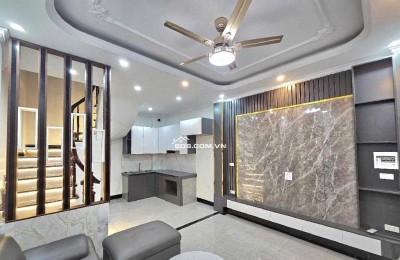 BÁN NHÀ ĐẶNG VŨ HỶ LONG BIEN 5 TẦNG MỚI ĐẸP LONG LANH GIÁ NHỈNH 5TY