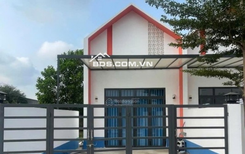 Nhà phố gần KCN Phước Đông chỉ 290TR nhận nhà ở ngay