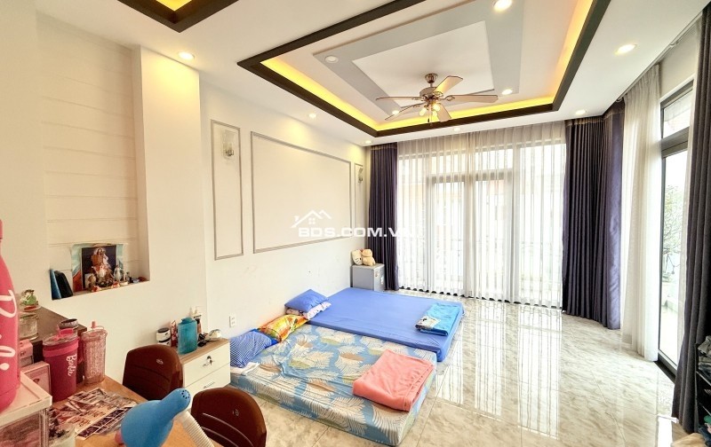 SIÊU PHẨM - TÔ NGỌC VÂN - LINH ĐÔNG THỦ ĐỨC - NHÀ 4 TẦNG - HC - 80m² - NHỈNH 9 TỶ