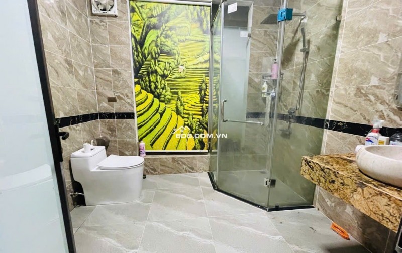 Bán nhà trung tâm Ngô Quyền – Hà Đông | 67m² – Mặt tiền 4,3m – Nhà 4 tầng chắc chắn | Ô tô đỗ cổng – Vài mét ra phố | Giá chỉ 13 tỷ