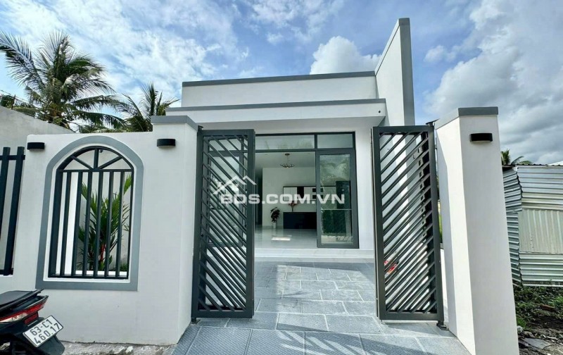 KÈO THƠM CĂN NHÀ CẤP 4 XÂY MỚI, GIÁ 1.43 TỶ, CÁCH CẦU HOÁ AN 15 PHÚT