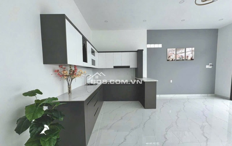 KÈO THƠM CĂN NHÀ CẤP 4 XÂY MỚI, GIÁ 1.43 TỶ, CÁCH CẦU HOÁ AN 15 PHÚT