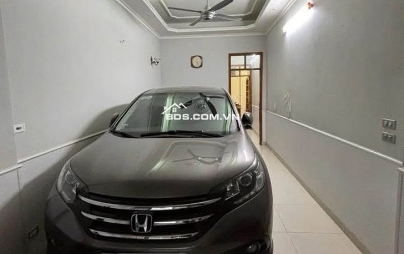 Nhà Đường Láng - Phân Lô Nhà Oto - 2 Mặt Thoáng - Ngõ Thông KD