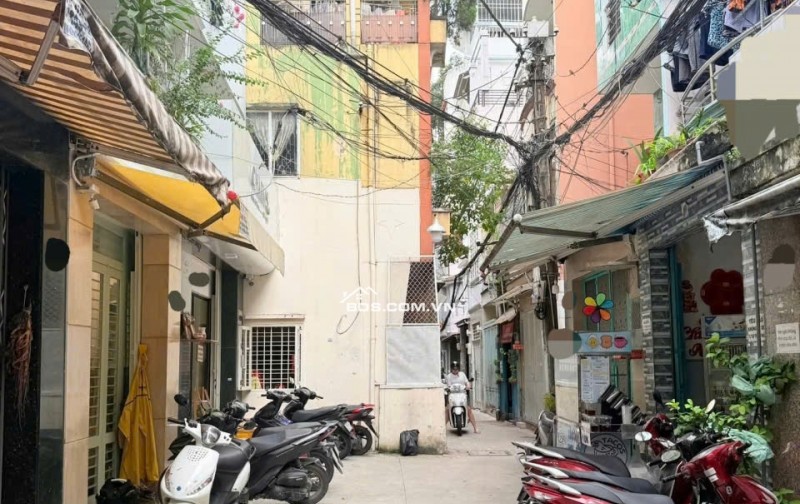 Bán gấp nhà đẹp 3 tầng Nhật Tảo Quận 10, sát mặt tiền giá nhỉnh 4 tỷ TL