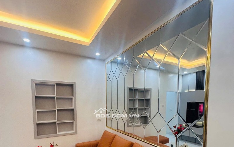 Nhà Đẹp Gần Phố, Phan Đình Giót, Thanh Xuân  80m, mt 4m, giá 4.85 tỷ.
