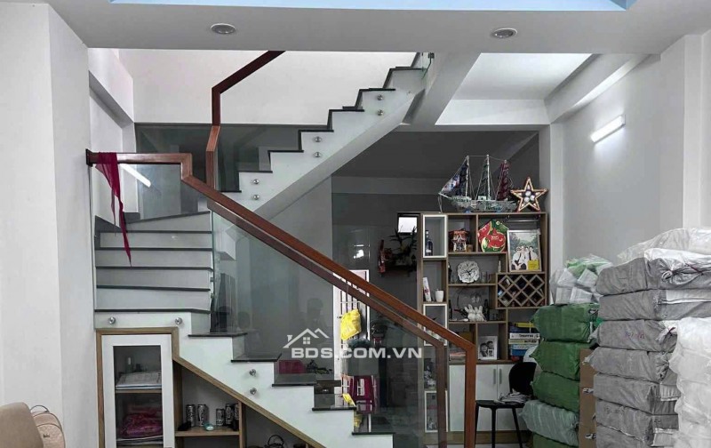 Bán nhà 3 tầng kiên cố K141 Dũng Sĩ Thanh Khê- Gần trường Đại học TDTT