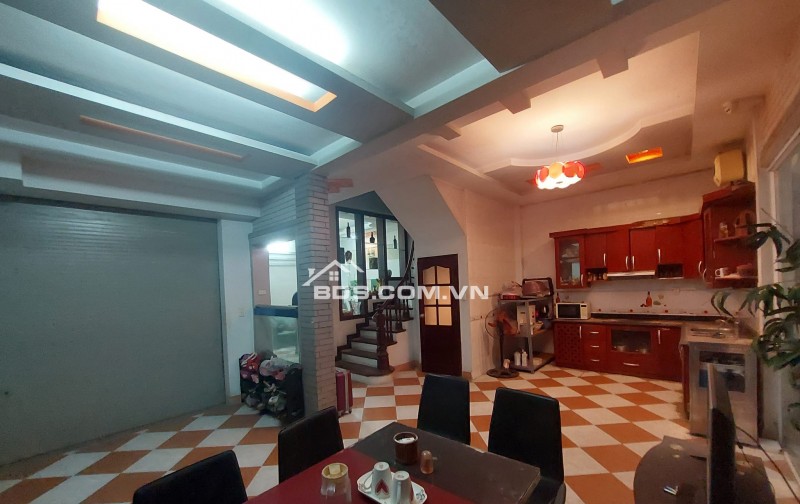 NHÀ NGUYỄN KHÁNH TOÀN – 106M² – 5 TẦNG – MT 10M – Ô TÔ TRÁNH – GẦN PHỐ