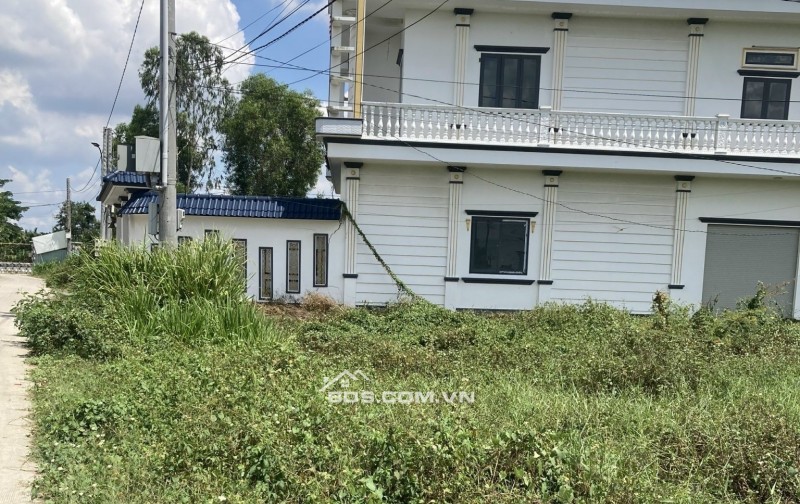 Bán gấp lô 5 x 18 KDC Long Cang Cần Đước chính chủ