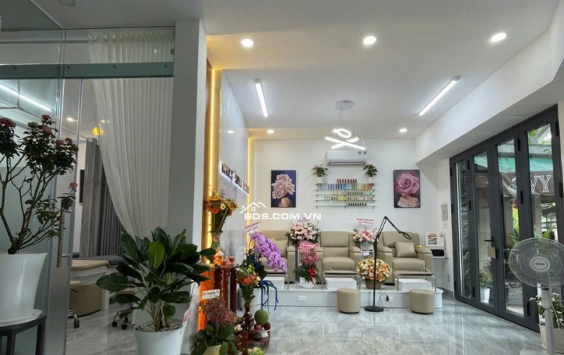 Sang tiệm Spa hoặc cho thuê, Spa Full đồ cao cấp vào là làm ngay