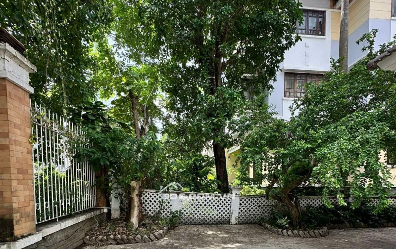 Bán Gấp Biệt Thự Nam Phú – Q7 – View Công Viên – Khu Compuond Khép Kín - Hồ Bơi Riêng