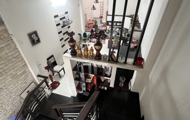 XE HƠI NGỦ TRONG NHÀ - SÁT MẶT TIỀN CỐNG LỞ, TÂN BÌNH - 4X23M - 9.2 TỶ