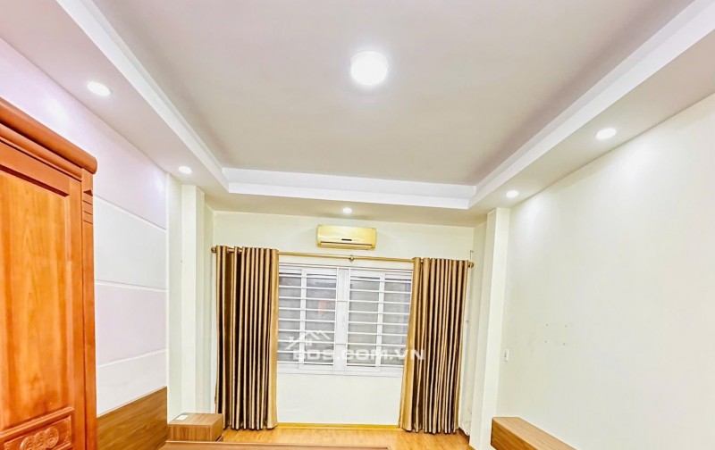 NHÀ PHÂN LÔ ĐƯỜNG CẦU GIẤY - NỞ HẬU - NGÕ THÔNG - 32M2x5T - GIÁ 7.9TỶ