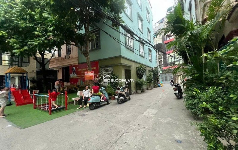 Nhà riêng phường Khương Trung 83m2 x 3 tầng, giá cực rẻ cho nhà đầu tư xây CCMN, CHDV