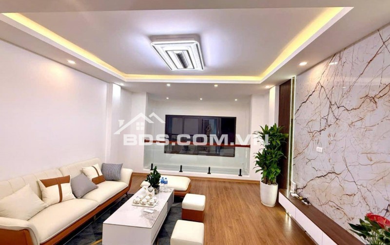 Nhà Đẹp Thang Máy Trường Chinh 39/43m, 6 tầng, mt 7.3m, giá 12.8 tỷ.