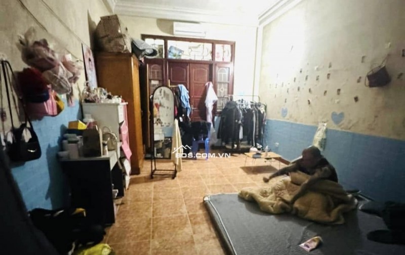 Nhà Đường Cầu Giấy - Phân Lô - Oto 5 Tạ - Ngõ Thông KD - 65mx5T - MT 4M - 15 Tỷ