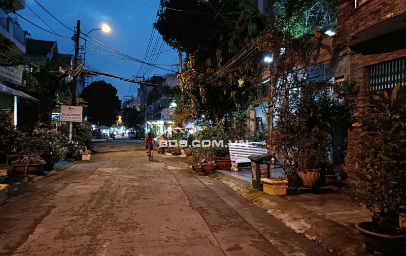 Bán nhà khu VIP đường D16 Tây Thạnh 1 trệt 1 lầu giá chỉ 9.5 tỷ