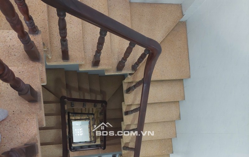 Bán nhà mặt tiền kinh doanh 5 tầng Lý Thường Kiệt Tân Bình, 4.2x11m giá 14.9 tỷ TL