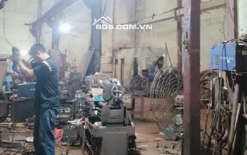 BÁN KHO XƯỞNG MẶT TIỀN TRẦN VĂN MƯỜI – XÃ BÀ ĐIỂM, HÓC MÔN  Diện tích: 450m² (8×40m) – Sổ riêng, pháp lý rõ ràng  Giá: 15 Tỷ (TL chính chủ)
