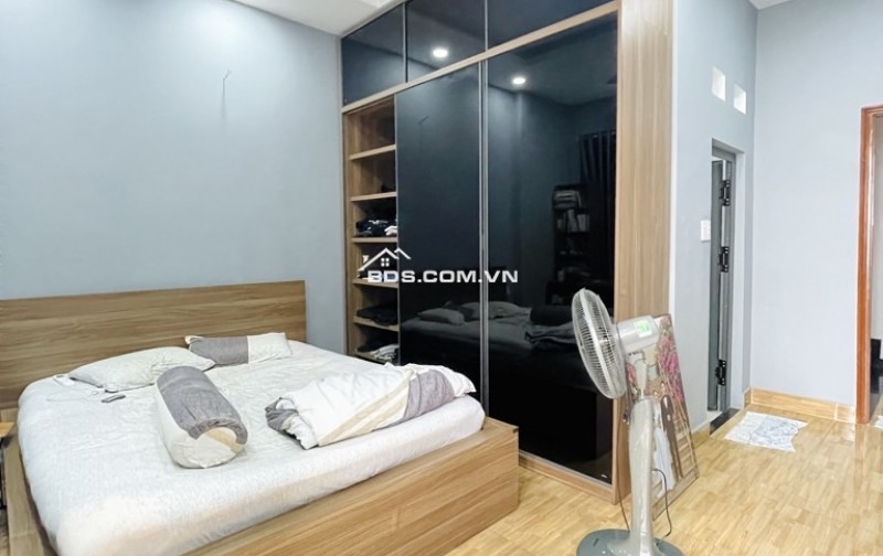 #QUẬN 12 #TRƯƠNG THỊ HOA #NHÀ ĐẸP 3 LẦU #ĐẤT 64M2 #TẶNG FULL NỘI THẤT #GIÁ 6,5 TỶ