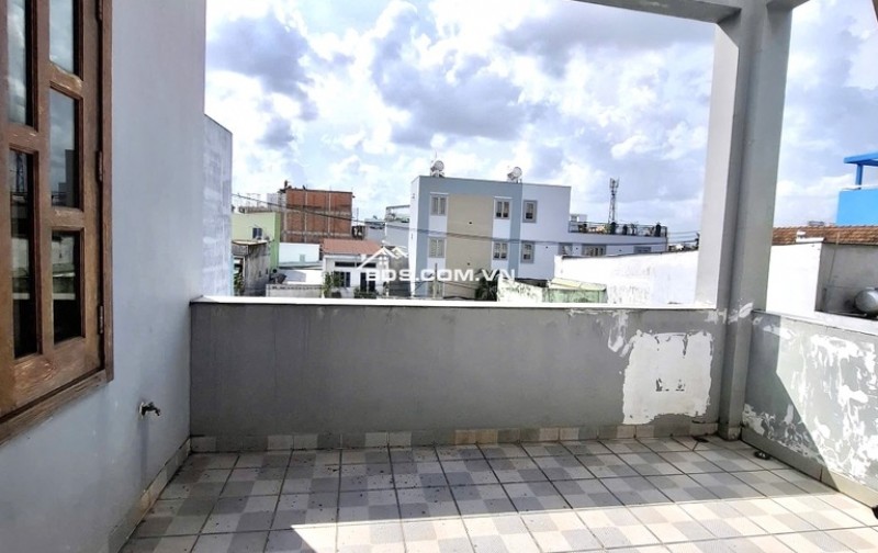 NHÀ ĐẸP 3 TẦNG – HƯNG LÂN, BÀ ĐIỂM HÓC MÔN - 98m2 - 6.99 tỷ  1 trệt, 2 lầu, sân thượng | 5PN + 1 Phòng thờ + 1 Phòng gym