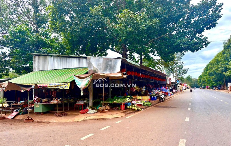 NỢ TIỀN BÁN GẤP 275M2 ĐẤT THỔ CƯ SÁT CHỢ, TR.HỌC GẦN KCN ĐANG HĐ. GIÁ 190TR