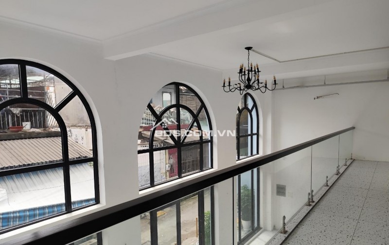 TOÀ NHÀ VĂN PHÒNG 5 TẦNG - NGUYỄN ẢNH THỦ , HÓC MÔNGiá: 12.9 tỷ (TL nhẹ) | Diện tích: 12x10m (117.6m² công nhận) | 5 tầng mới xây, thiết kế trống