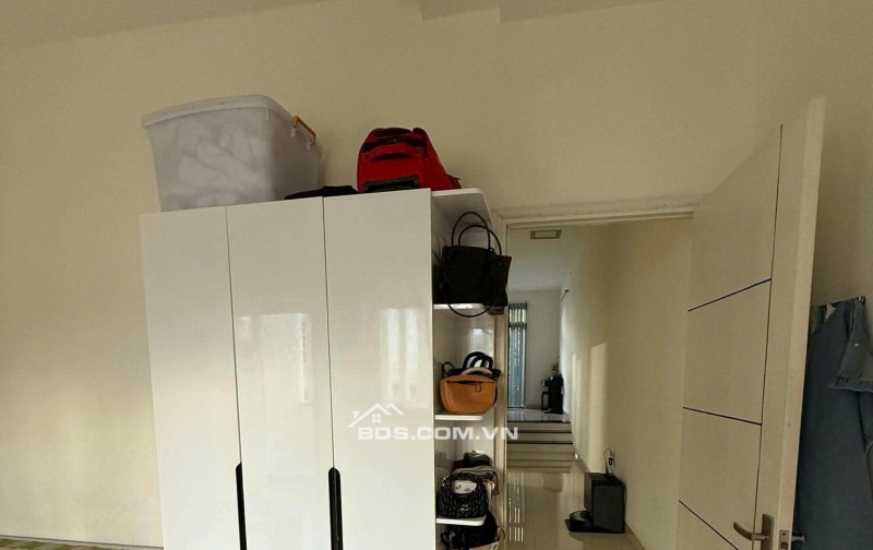Bán nhà 2 tầng 2 mê đường Đặng Huy Tá - Sát ngã 4 Hoàng Thị Loan