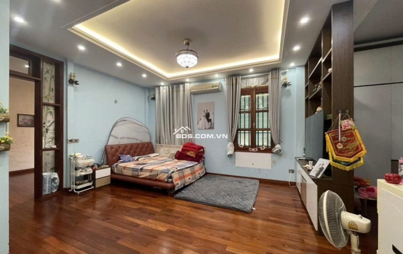 Bán Đất mặt phố Thụy Khuê, Tây Hồ, 375m2, 5m mặt tiền, nở hậu 10m,Giá 100 tỷ