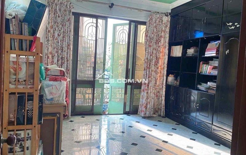 Bán nhà HXH 4 tầng Lạc Long Quân Tân Bình, 4.8x14m giá chỉ 9.8 tỷ TL