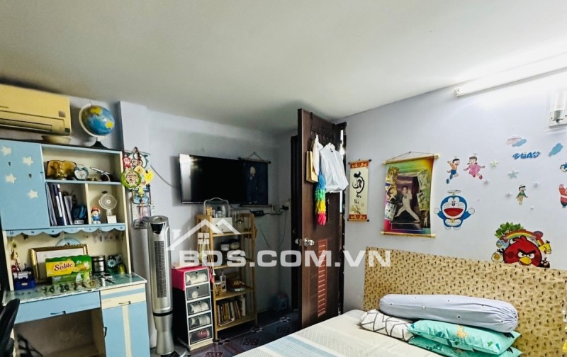  NHÀ ĐẸP LẠC LONG QUÂN – 3 TẦNG – CHÍNH CHỦ BÁN GẤP! 