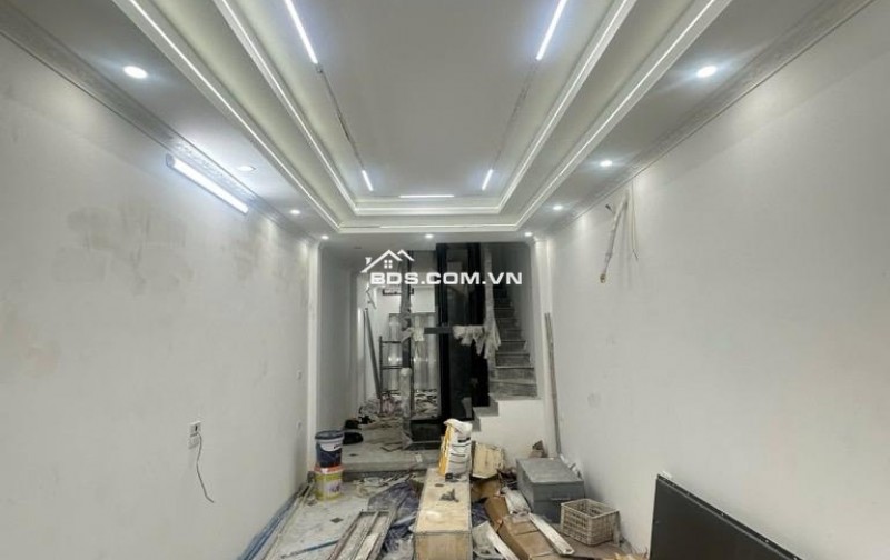 MẶT PHỐ, GẦN PHẠM VĂN ĐỒNG - THANG MÁY - KINH DOANH HÚT LỘC