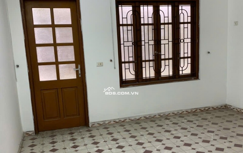 CHÍNH CHỦ CHO THUÊ NHÀ MẶT PHỐ CẦU GIẤY – VỊ TRÍ ĐẮC ĐỊA, KINH DOANH SẦM UẤT