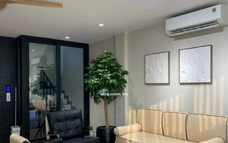 Vip!! Bán Nhà 5 Tầng Mặt Phố Quốc Tử Gíam, Cho Thuê 500 Triệu/Năm, 41m2, Gía 22,5 Tỷ.