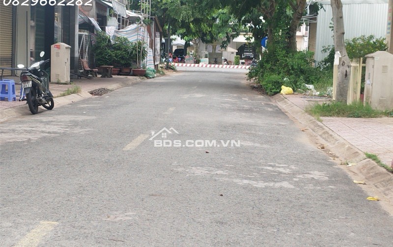 Bán Đất Thổ Cư Mặt Tiền Đường Số 4, TTTM Vincom Sa Đéc, 68m2, Giá 3.7 Tỷ, Sổ Hồng.