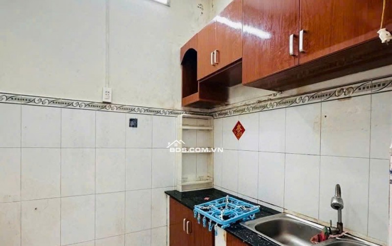 Bán gấp nhà đẹp 3 tầng Nhật Tảo Quận 10, sát mặt tiền giá nhỉnh 4 tỷ TL