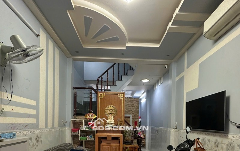 Cần bán nhà 1 trệt 2 lầu đường số 44 Trương Đình Hội P16 Q8