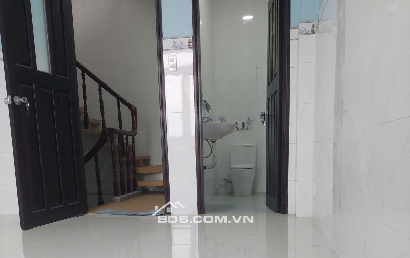 Bán nhà mặt tiền kinh doanh 5 tầng Lý Thường Kiệt Tân Bình, 4.2x11m giá 14.9 tỷ TL