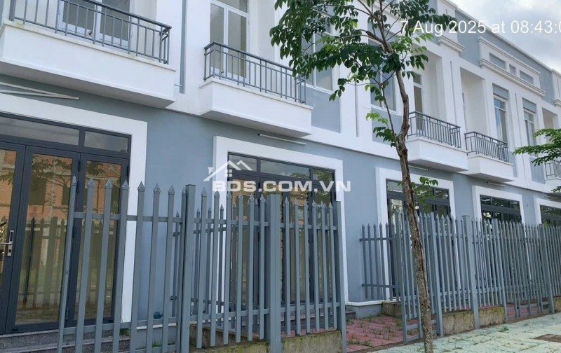 •	 Căn nhà mơ ước cho gia đình trẻ – giá chỉ từ 299 triệu tại trung tâm Trà Vinh!