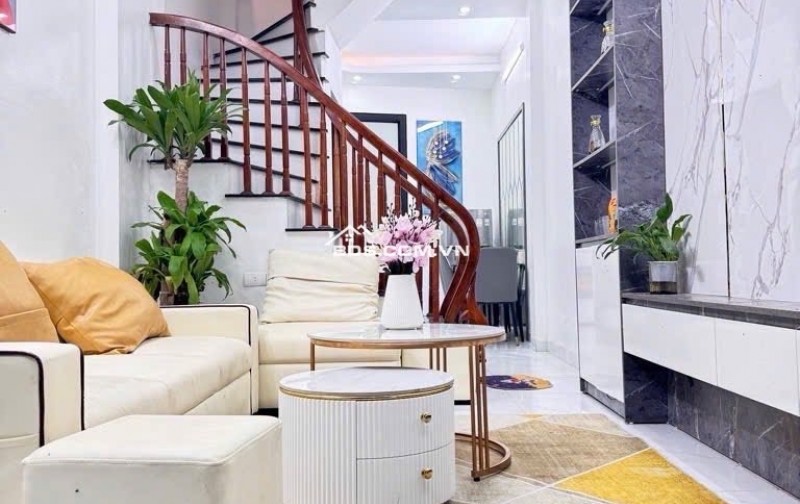 NHÀ ĐẸP GÓC PHỐ LÒ ĐÚC – KIM NGƯU, TIỆN NGHI ĐẦY ĐỦ, CHỈ VIỆC XÁCH VALI VÀO Ở