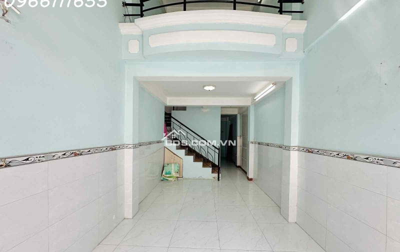 BÁN NHÀ CÁCH MẠNG THÁNG 8  - P10 - KHU VIP HIẾM Q3 - DT 43M2- HẺM 5.2M Ô TÔ THÔNG - 43M2. MT 158