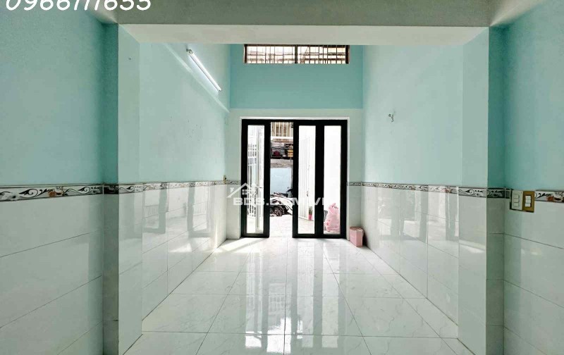 BÁN NHÀ CÁCH MẠNG THÁNG 8  - P10 - KHU VIP HIẾM Q3 - DT 43M2- HẺM 5.2M Ô TÔ THÔNG - 43M2. MT 158