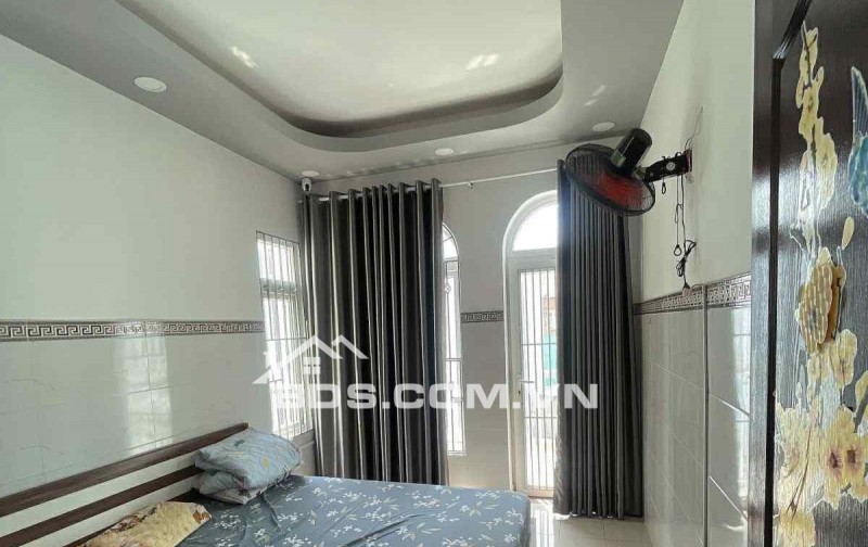 BÁN NHÀ  NGUYỄN TRI PHƯƠNG- PHƯỜNG 4 - SÁT MẶT TIỀN- 3X10M - 5 TẦNG - 3 PHÒNG  NGỦ- VỊ TRÍ CỰC ĐẮC ĐỊA-   . MT 175