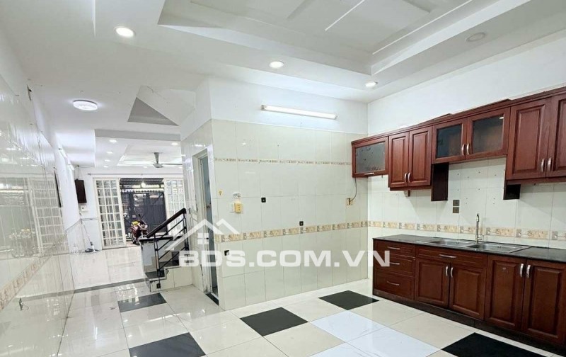 BÁN NHÀ PHẠM VĂN HAI- P.5 - HẺM Ô TÔ- SÁT MẶT TIỀN - GIÁP Q10 Q3 - NGANG HIẾM 5 x 19M (GẦN 100M2) - 4 TẦNG 5PN 5WC.MT 207