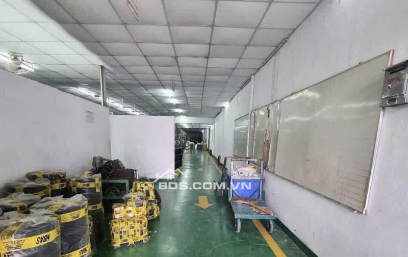 Cho thuê kho xưởng 1700m2 Thạnh Lộc Quận 12