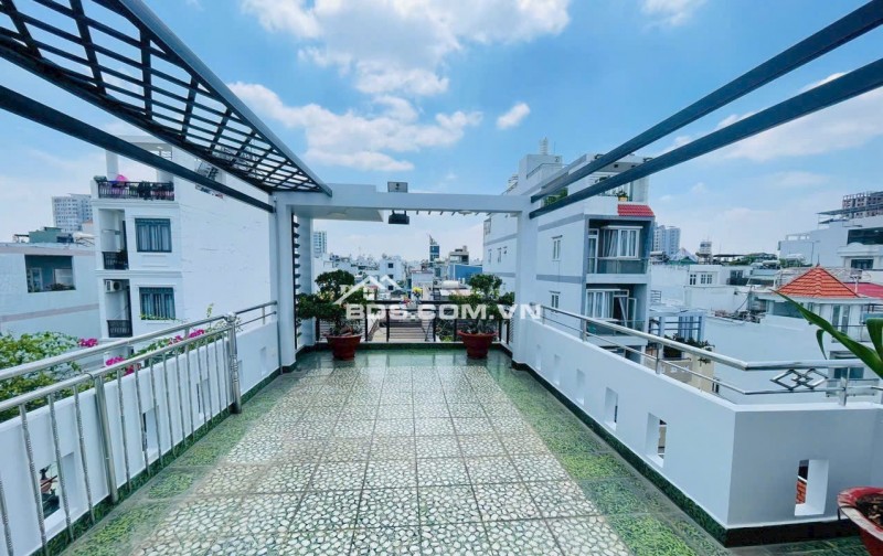 Bán nhà mặt tiền 3 lầu 5PN số 22 Quách Hữu Nghiêm Q.Tân Phú