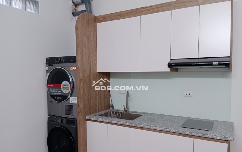 Bán Nhà Dòng Tiền Trương Định 42m, 5 tầng, mt 3,5m, giá 10.75 tỷ.