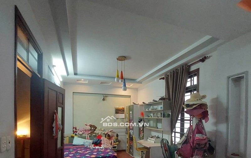 NHÀ NGUYỄN KHÁNH TOÀN – 106M² – 5 TẦNG – MT 10M – Ô TÔ TRÁNH – GẦN PHỐ