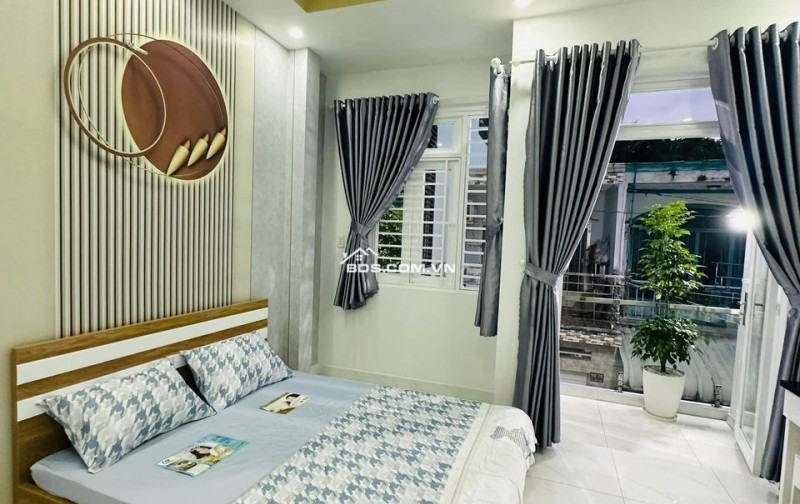 Nhà Đẹp Dòng Tiền Hoàng Mai 50m, 7 tầng, mt 4.3 m, giá 15 tỷ