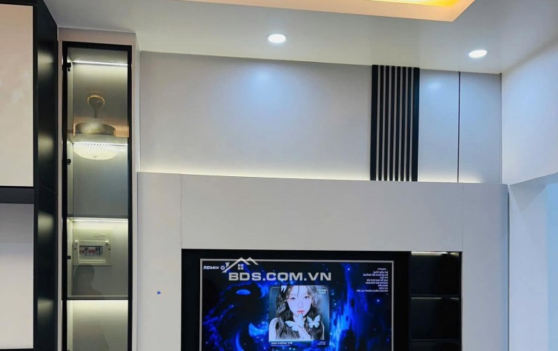 Nhà Đẹp Gần Phố, Phan Đình Giót, Thanh Xuân  80m, mt 4m, giá 4.85 tỷ.
