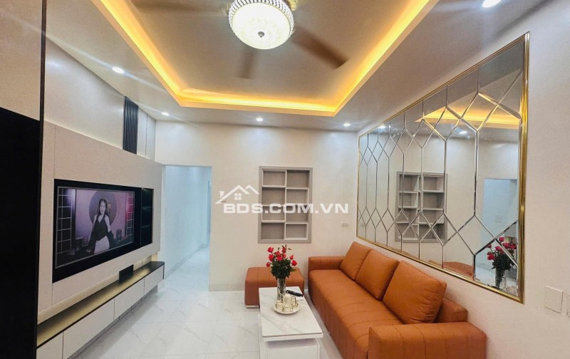Nhà Đẹp Gần Phố, Phan Đình Giót, Thanh Xuân  80m, mt 4m, giá 4.85 tỷ.